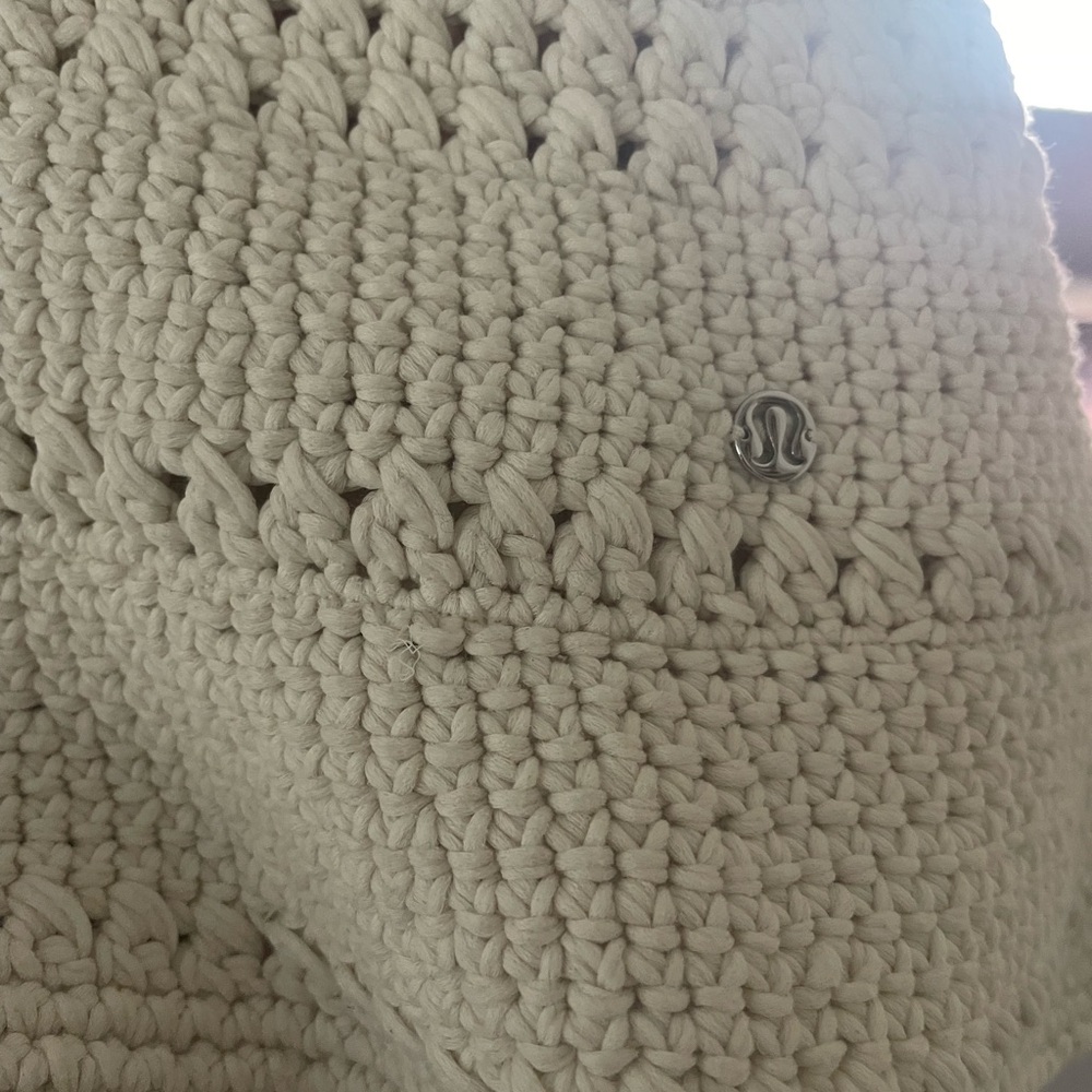 Lululemon Athletica Cream Crochet Bucket Hat☀️SOLD OUT🌴 - Picture 6 of 6